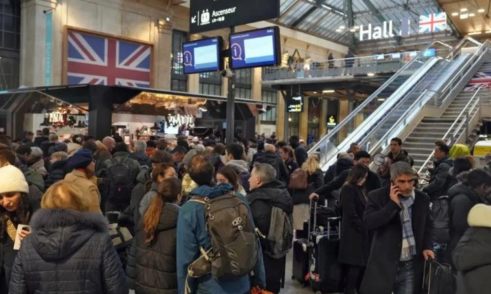 Βρετανία: Έκλεισε ξανά σιδηροδρομική γραμμή κοντά στο Λονδίνο - Ακυρώνονται δρομολόγια
